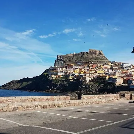 Ai Piedi Del Castello Di *